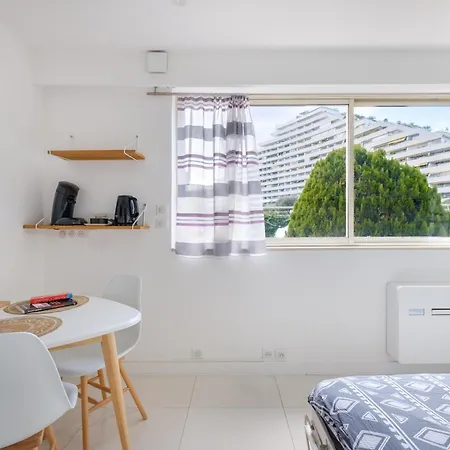 Ensoleille - Marina Baie Villeneuve-Loubet